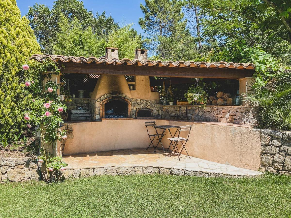Maison De Vacances Villa Cardabella Le Tignet Exterior foto